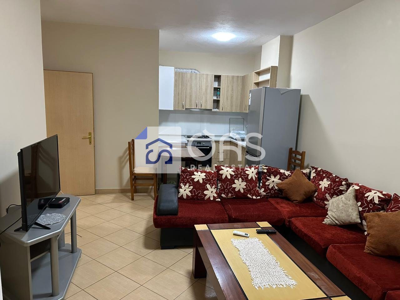Jepet me qera apartament 1+1 te Astir