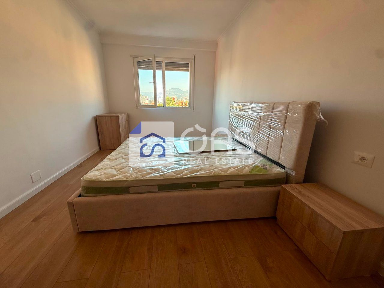 Jepet me qera apartamenti 1+1 Astir 4