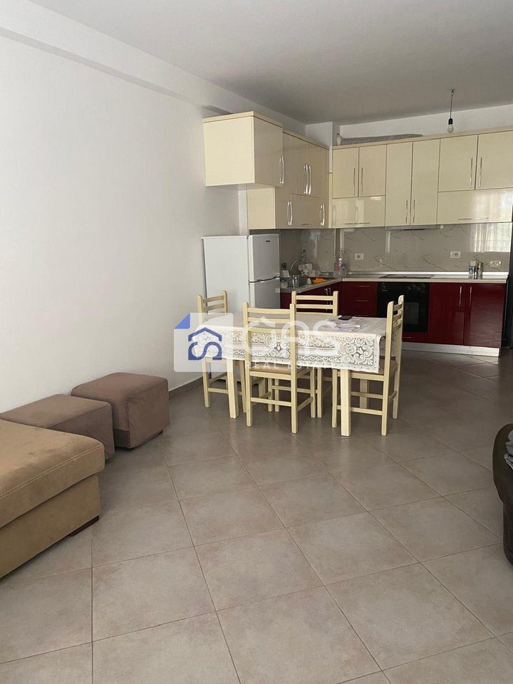 Jepet apartament me qera 2+1 kodra e diellit