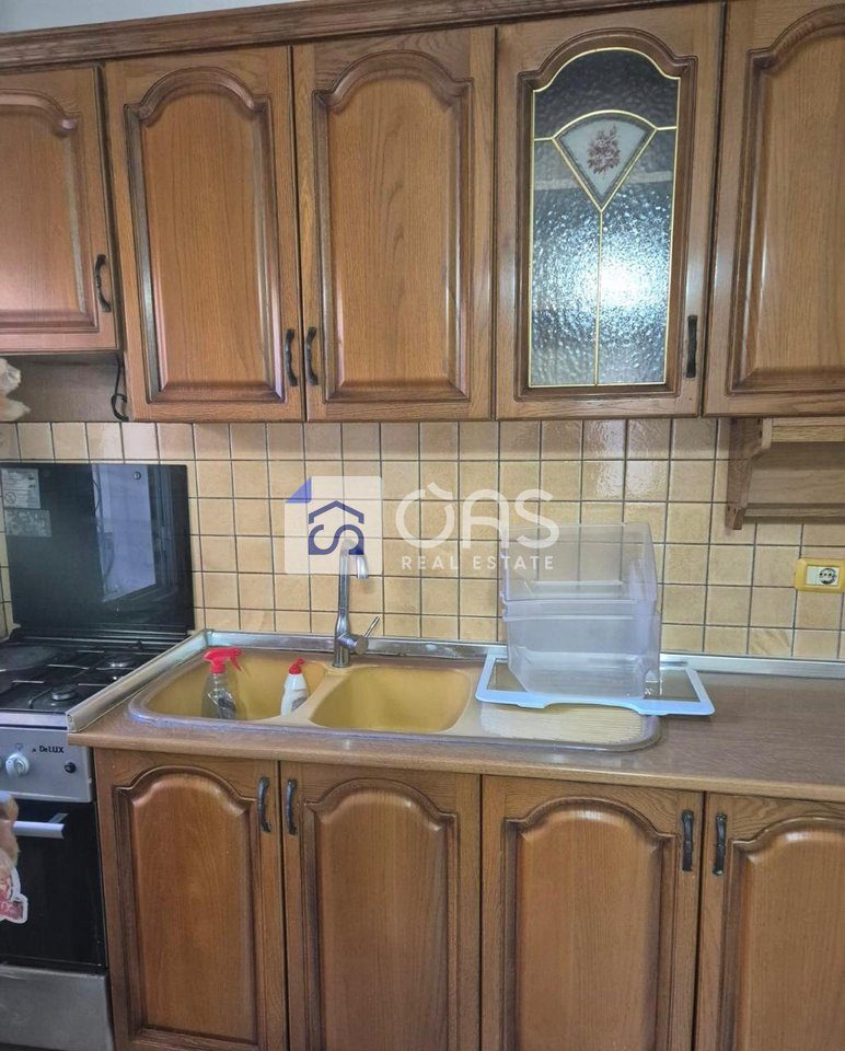 Shtëpi 1+1 me Qira në Rrugën 5 Maji, Tiranë - 450€ | 80 m² 3