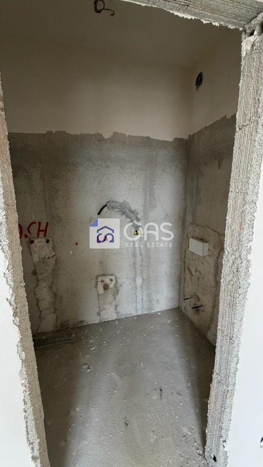 Shitet apartament 1+1 ne Ali Demi 4