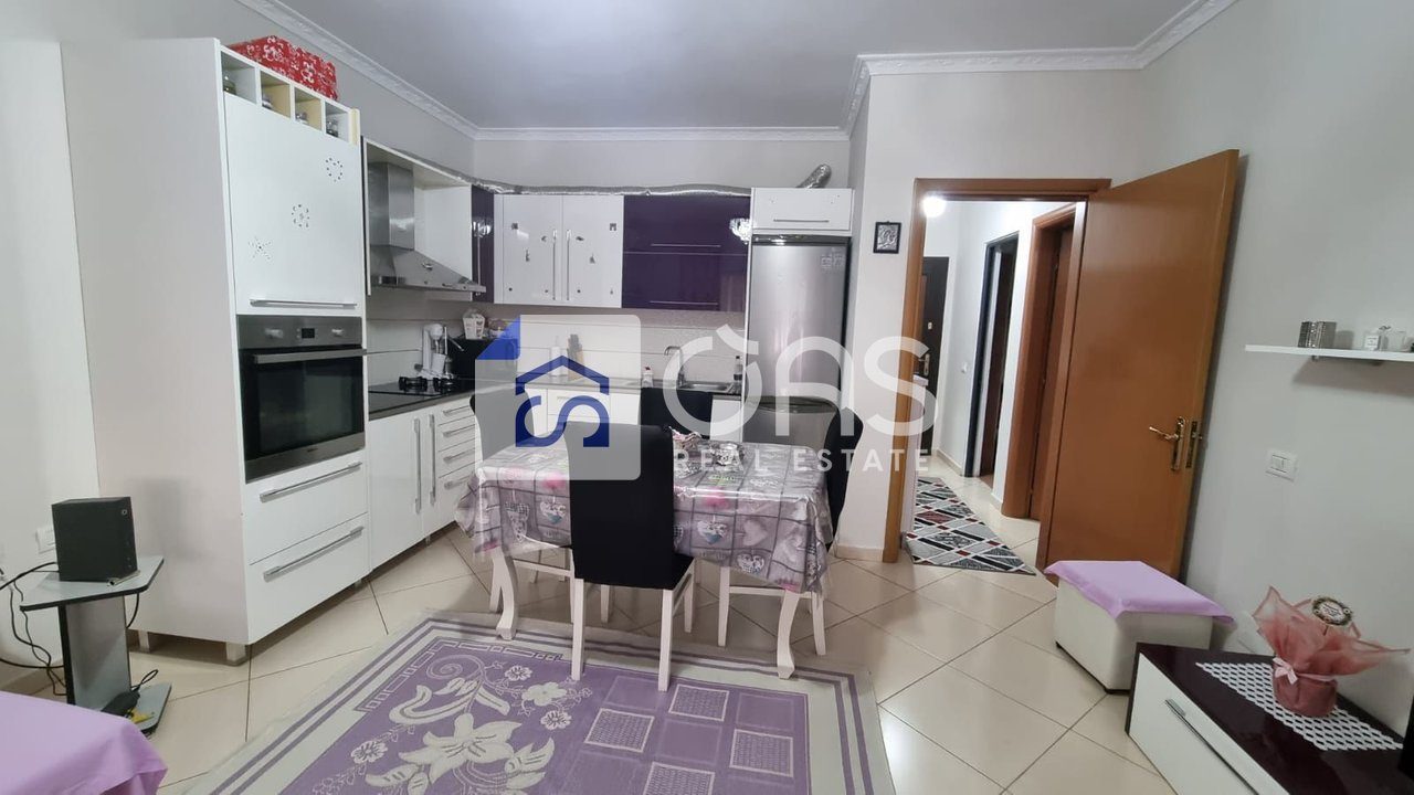 Jepet me Qera Apartament 2+1 Ne Yzberisht 2