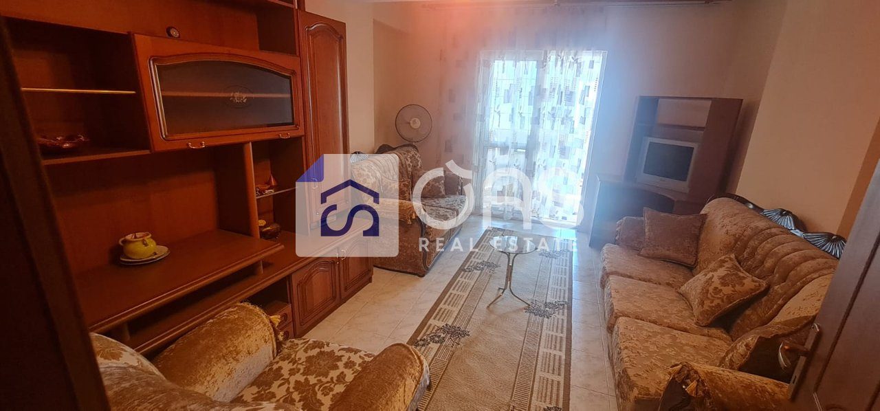Jepet Apartament me qera 3+1 LAPRAK (Prane universitetit ZKM) 3