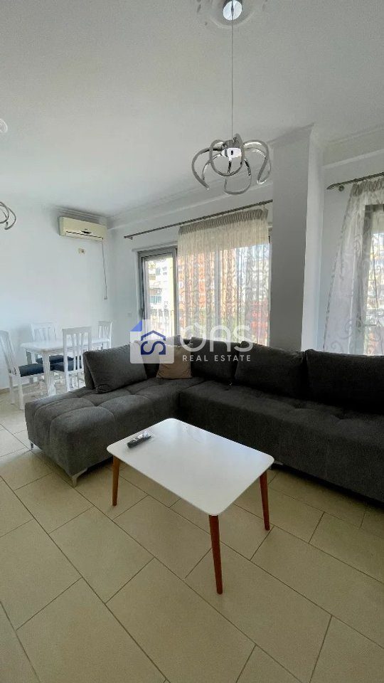Jepet me qera apartament 1+1 ne Myslym Shyr