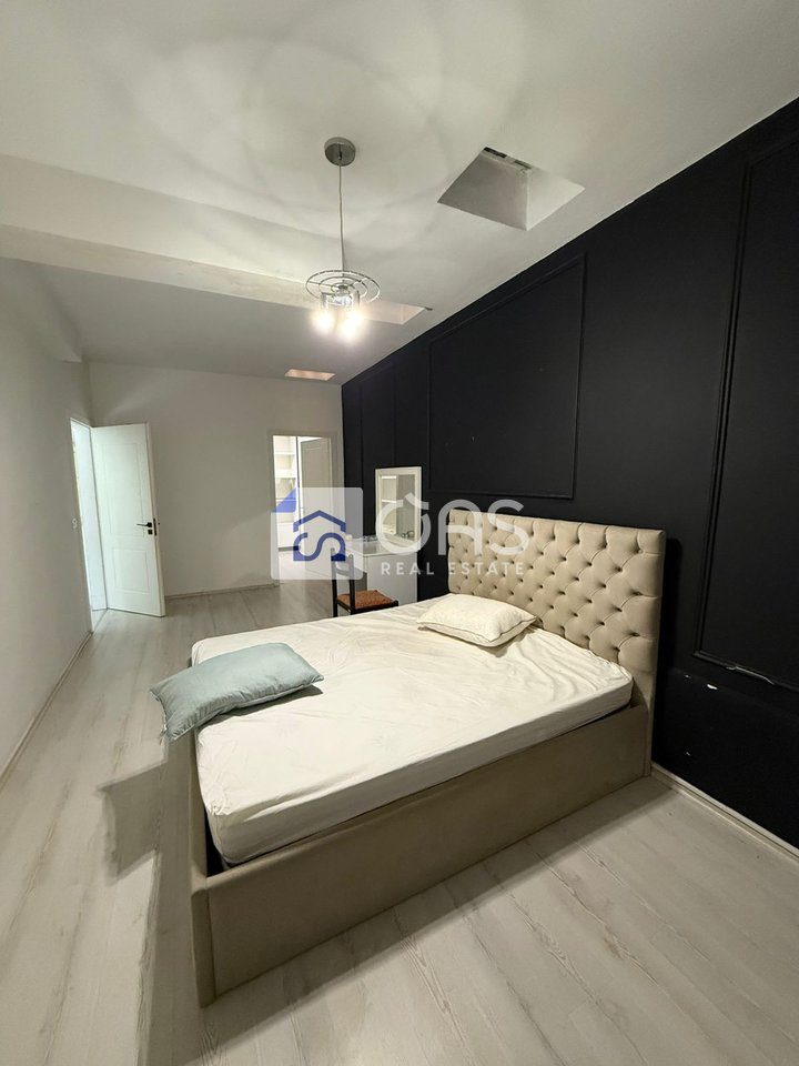 Jepet apartament me qera 2+1 tek Kodra e Diellit 3