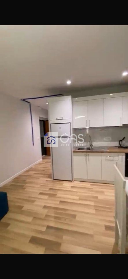 Jepet apartament me qera 1+1 Bulevardi Zogu Pare