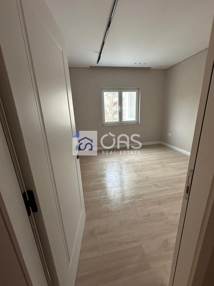 Jepet me qira apartamenti 3+1+2 Don Bosko