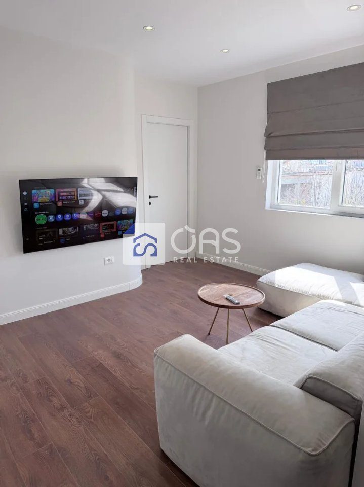 Jepet Apartament me qera 1+1 Ne 5 Maj