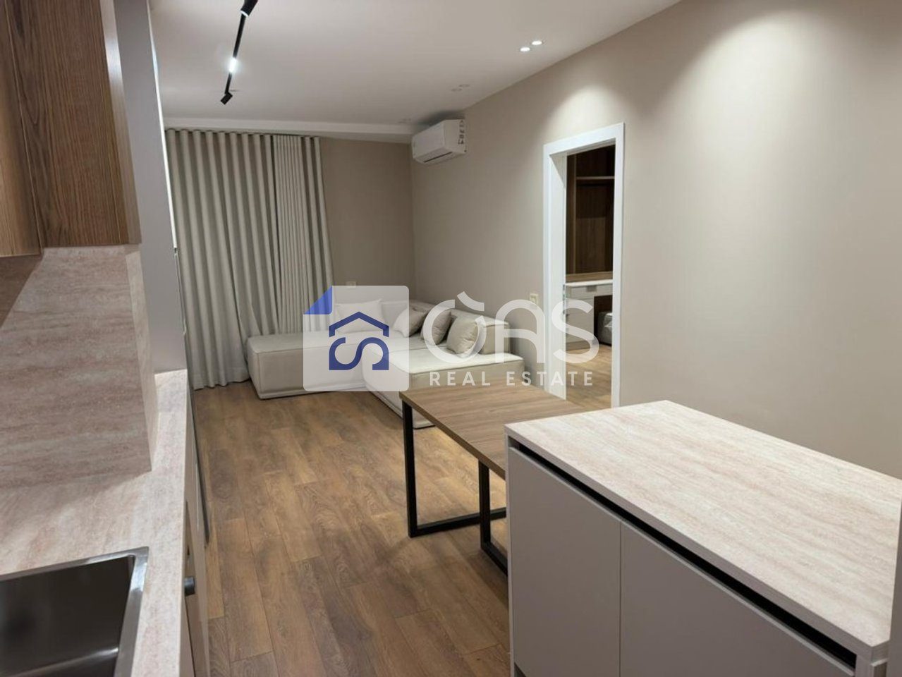 Jepet me qera apartament 2+1 tek Mine Peza 2