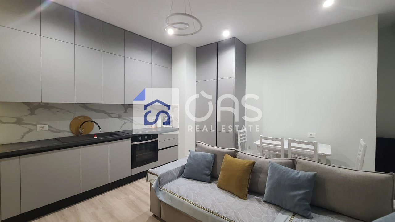 Apartament 1+1 Me Qira në Rruga e Dibrës, Tiranë - 800€ | 55m²
