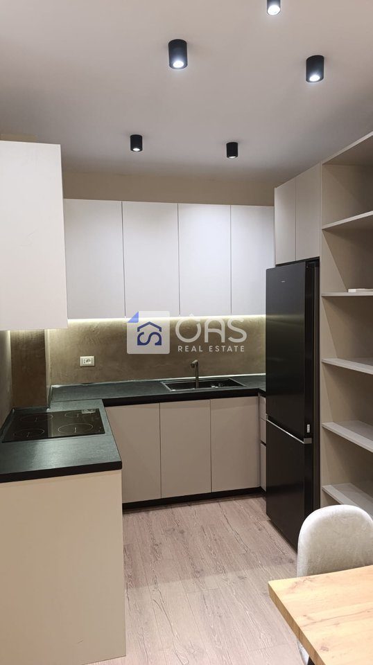 Jepet me qera apartamenti 1+1 perball deliorgjit 2