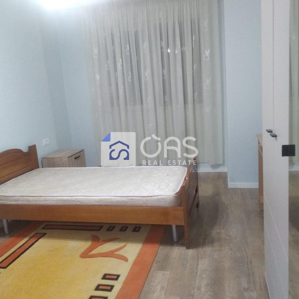 Jepet apartament me qera 1+1 Laprak 3