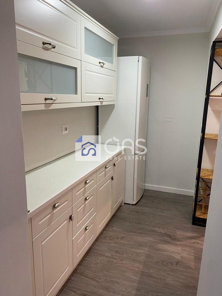 Apartament 2+1 Me Qira në Xhamllik, Tiranë - 550€ | 80 m² 2