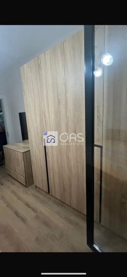 Jepet me qera apartament 1+1 Ne Kamez