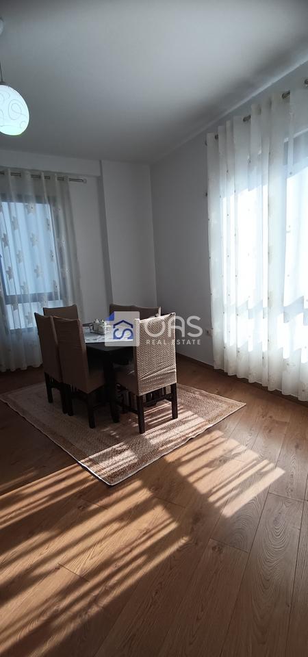 jepet me qira Apartament 1+1 farmacia 10 3