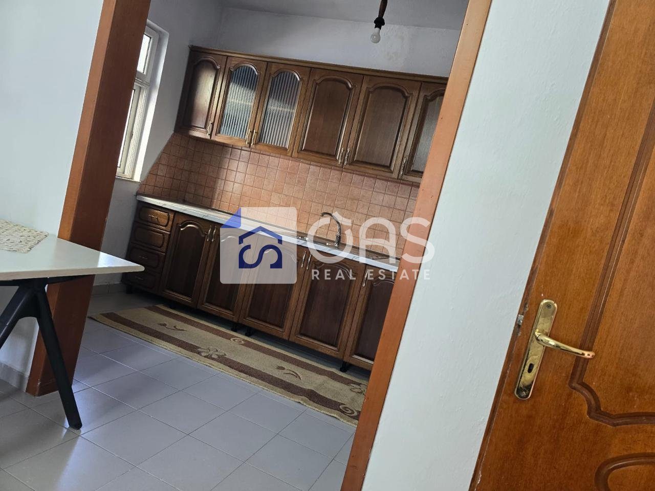 Jepet shtepi private me qera 2+1 Laprak 4
