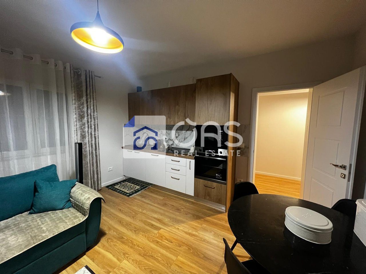 Jepet me qera APARTAMENT 1+1 ME 2 POSTE PARKIM RRUGA ELBASANIT 3