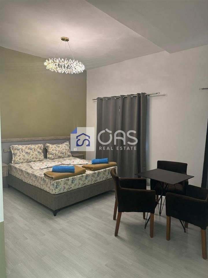 Jepet apartament 1+1 ne Qender 3