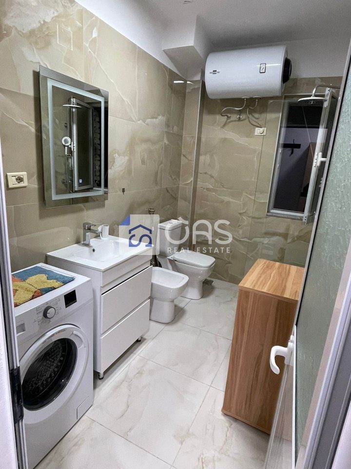 Jepet apartament me qera 1+1 Rruga e Durresi 4