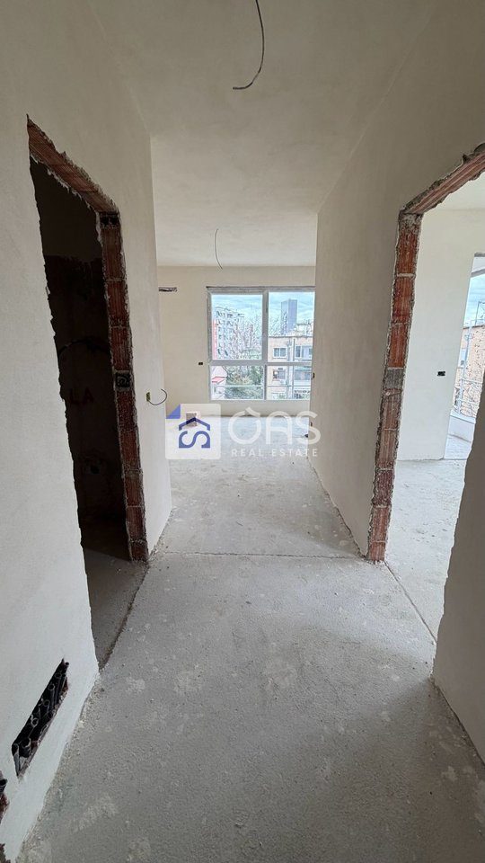 Shitet apartament 1+1 ne Ali Demi 2