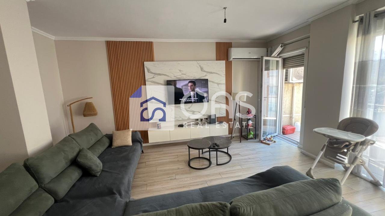 Shitet Apartament 3+1+Verande Ne Laprake cmimi 248,000euro 2