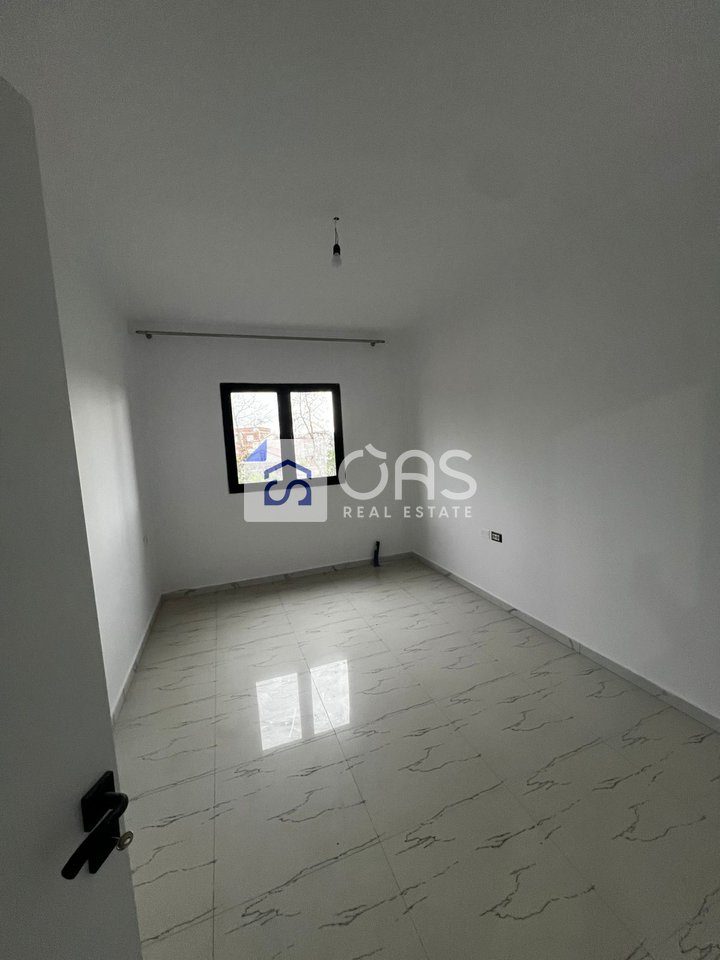 Jepet me qera apartament 2+1 ne Laprak. 4