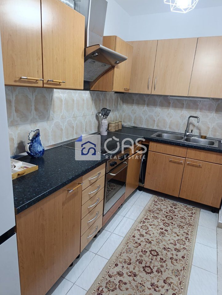 Jepet apartament me qera 2+1 kombinat