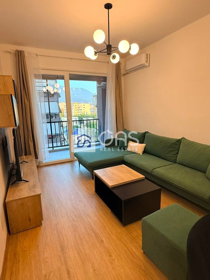 Jepet apartament me qera 1+1 ne 5 Maj
