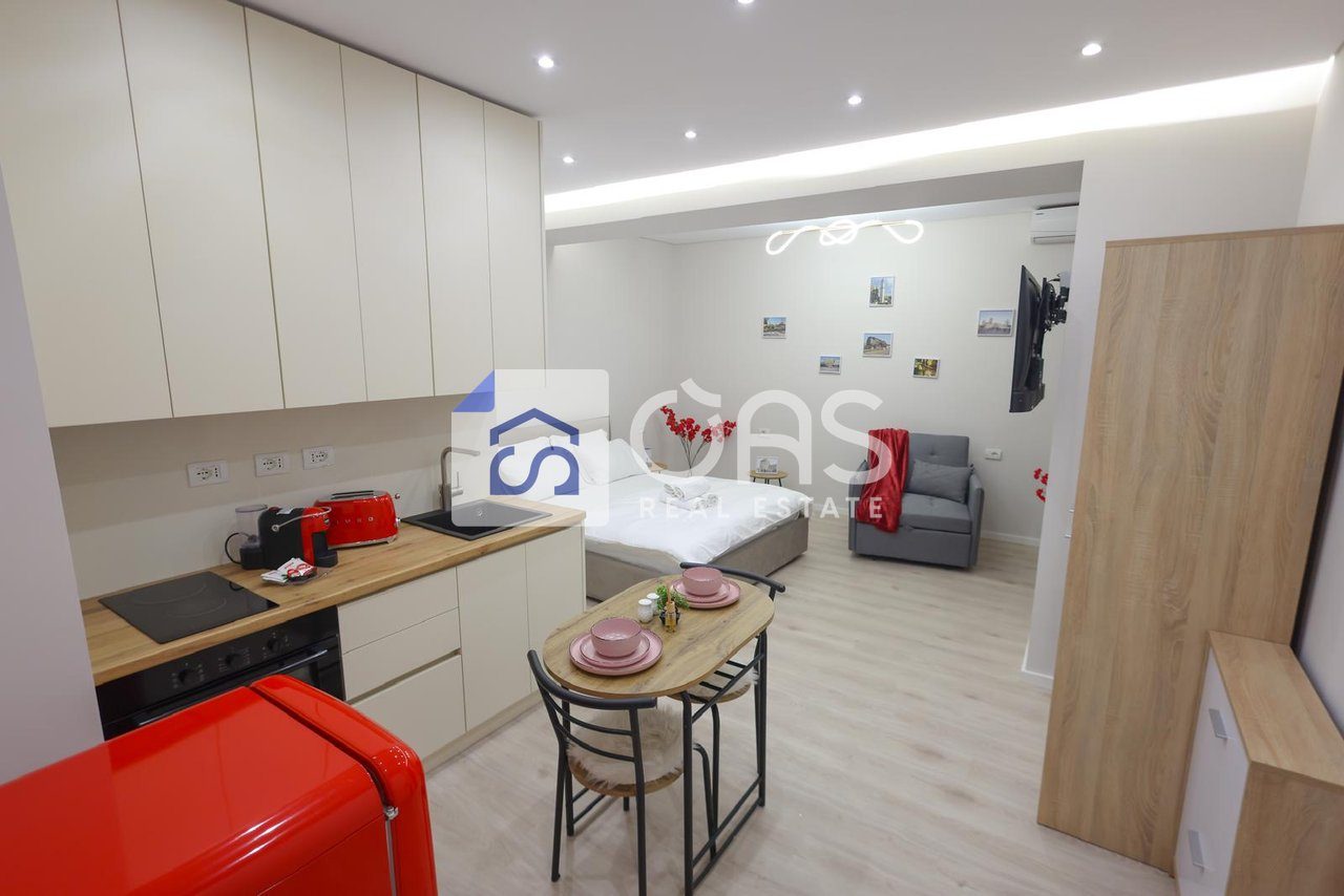 Jepet me qera apartament 1+1 dhe Garsionere tek Bulevardi i Ri