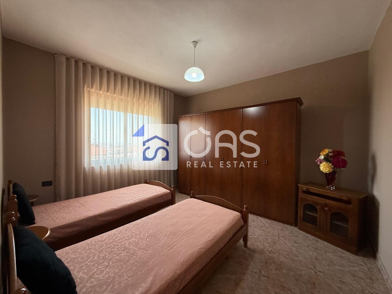 Shtëpi 2+1+2 me Qira në Kodra e Priftit, Tiranë - 550€ | 146m² 2