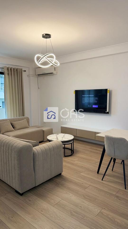 Jepet me qera apartament 2+1 tek Kodra e Diellit. 3