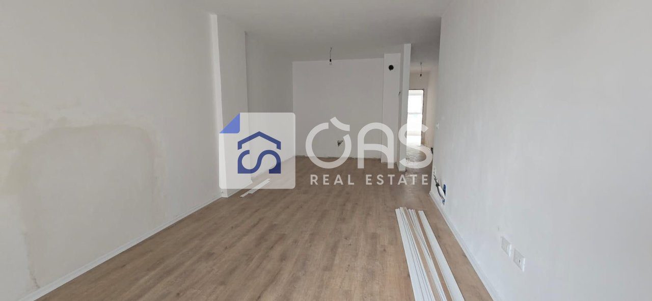 Shitet apartament 2+1 tek Dritan Hoxha (Kompleksi Aura) 3