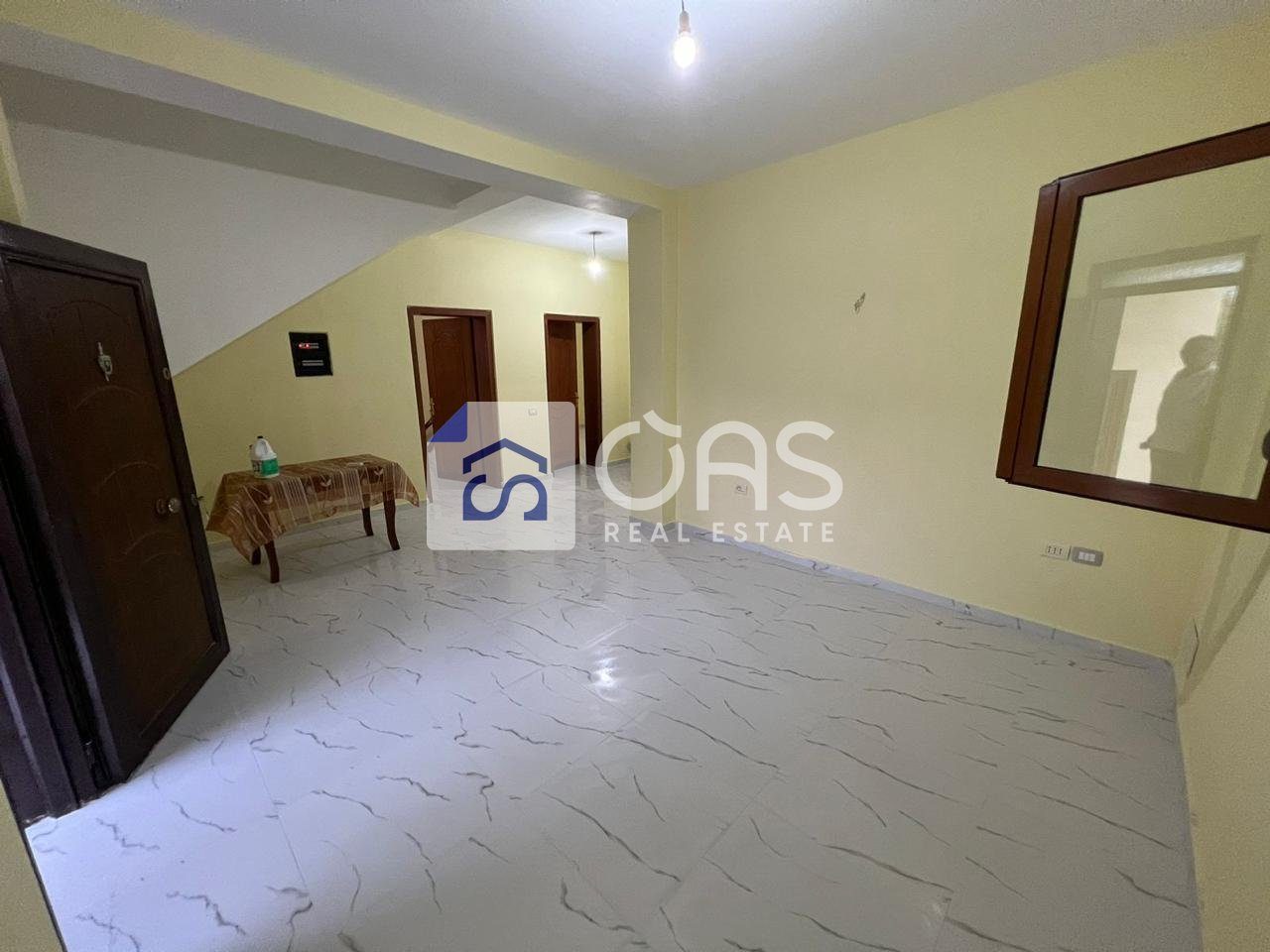 Vilë me 2 hyrje Me Qera në Ali Demi, Tiranë - 350.000€ | 230 m²