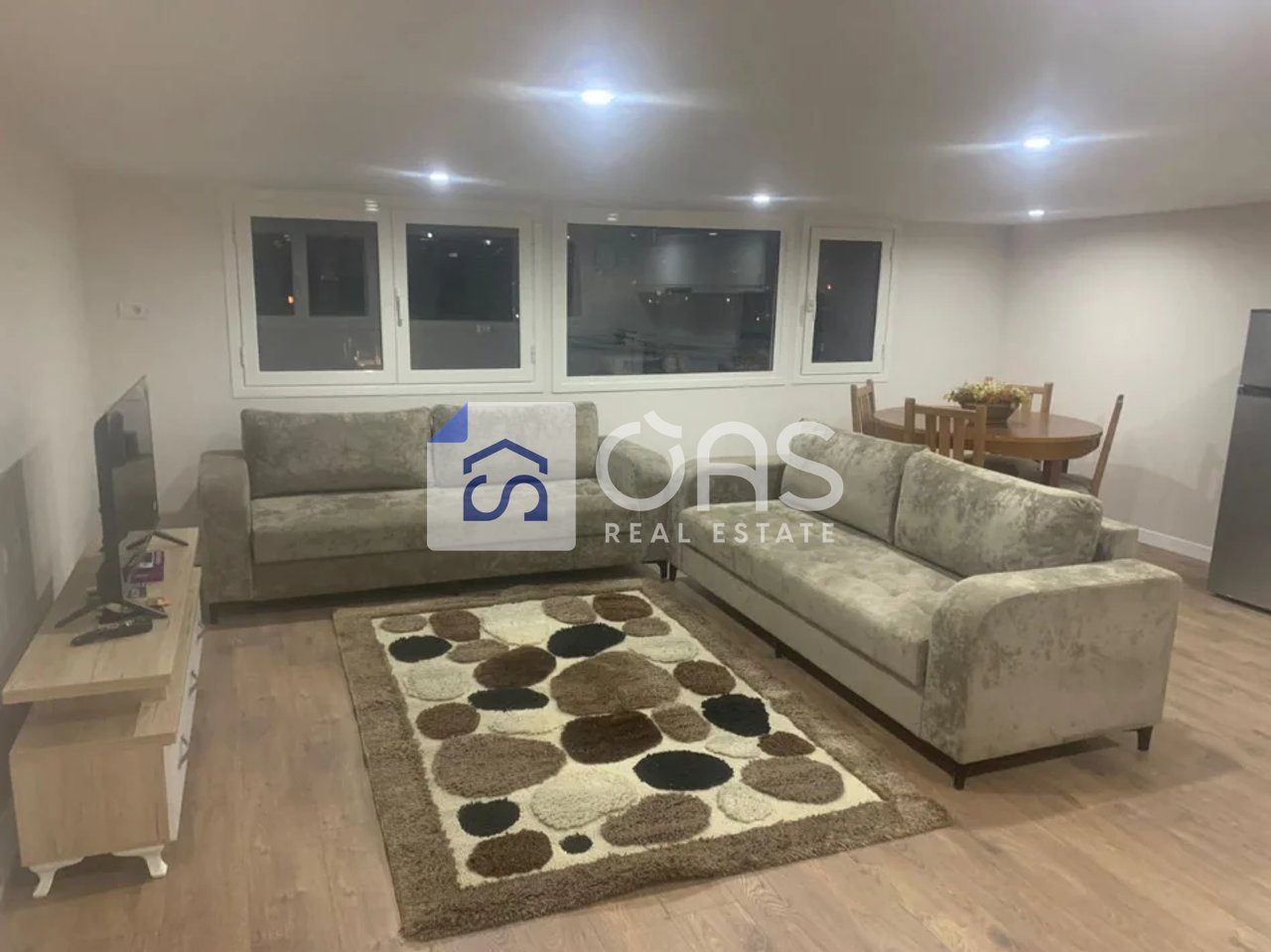Jepet apartament me qera 1+1 Te Siri Kodra