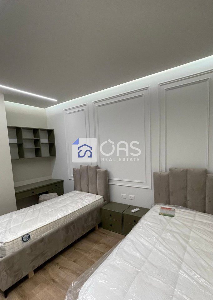Jepet me qera apartament 2+1+2 +Parking tek Liqeni i Thate 4