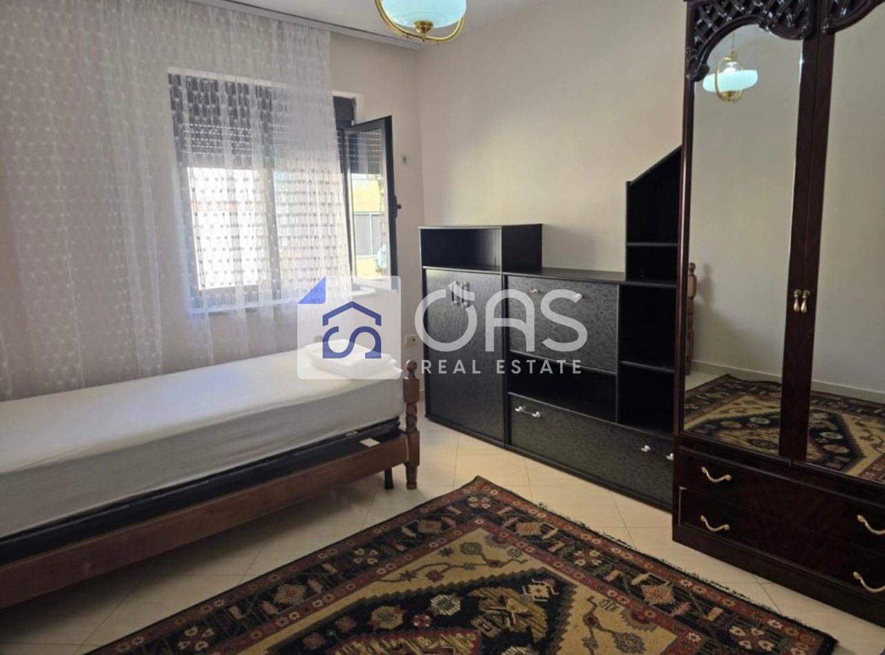 Jepet me qera Apartament 2+1 tek Siri kodra 50.000 lek 4