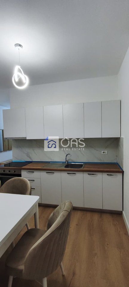 Jepet apartament me qera 1+1 ne Rrugen e Kavajes 2