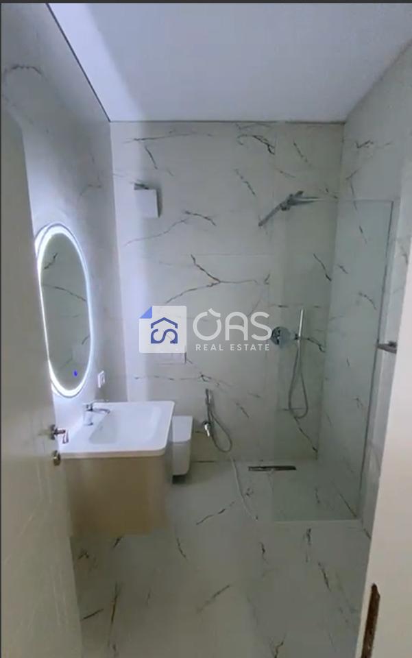Jepet apartament 1+1 me qera tek Rruga Durresit 4