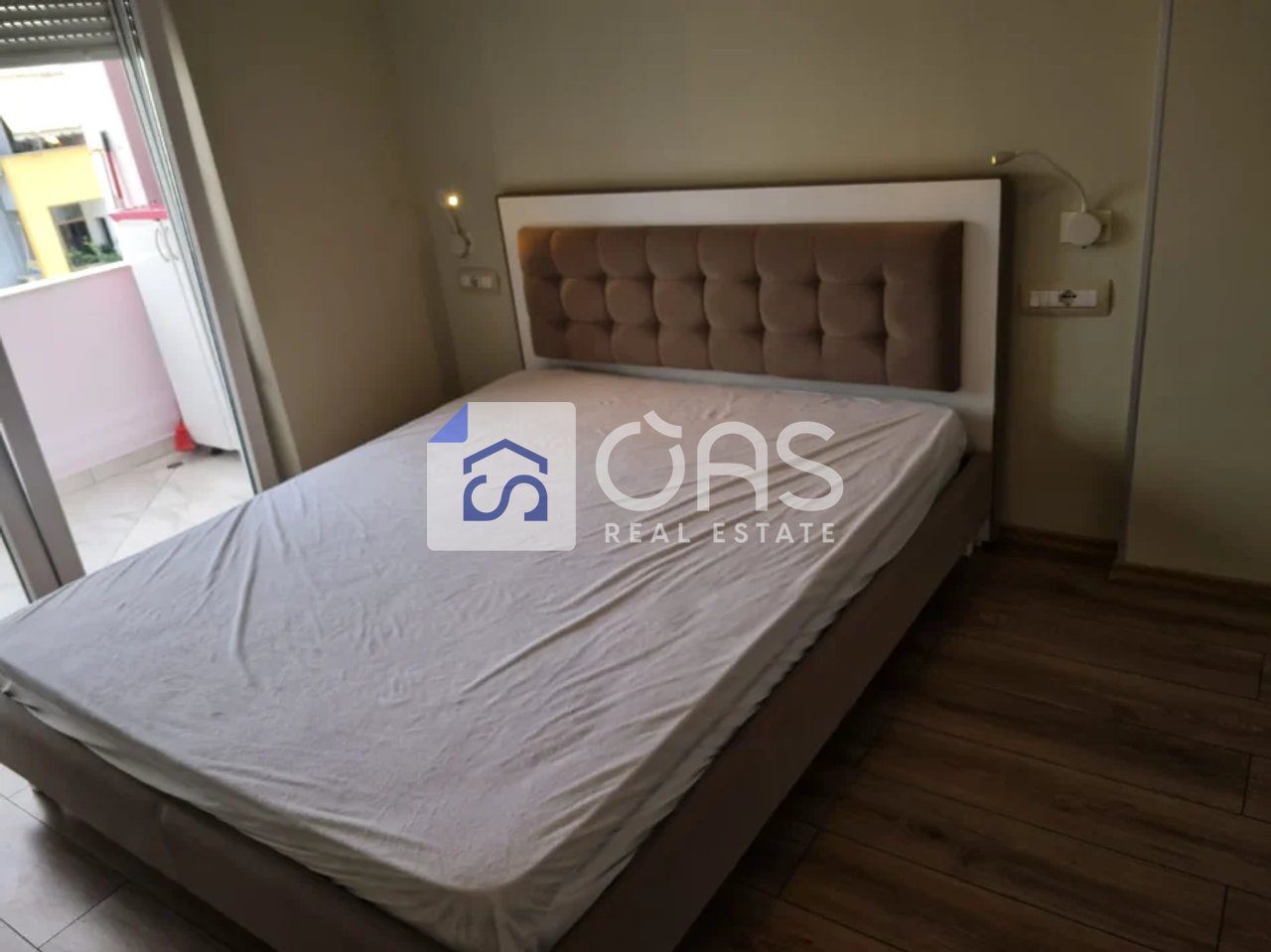 Jepet apartament me qera 1+1 Astir 3