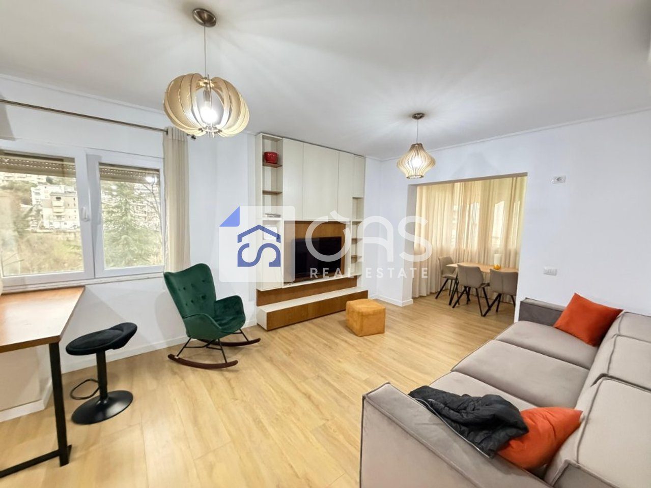 Jepet apartament 2+1 me qera Te Kopshti Zologjik