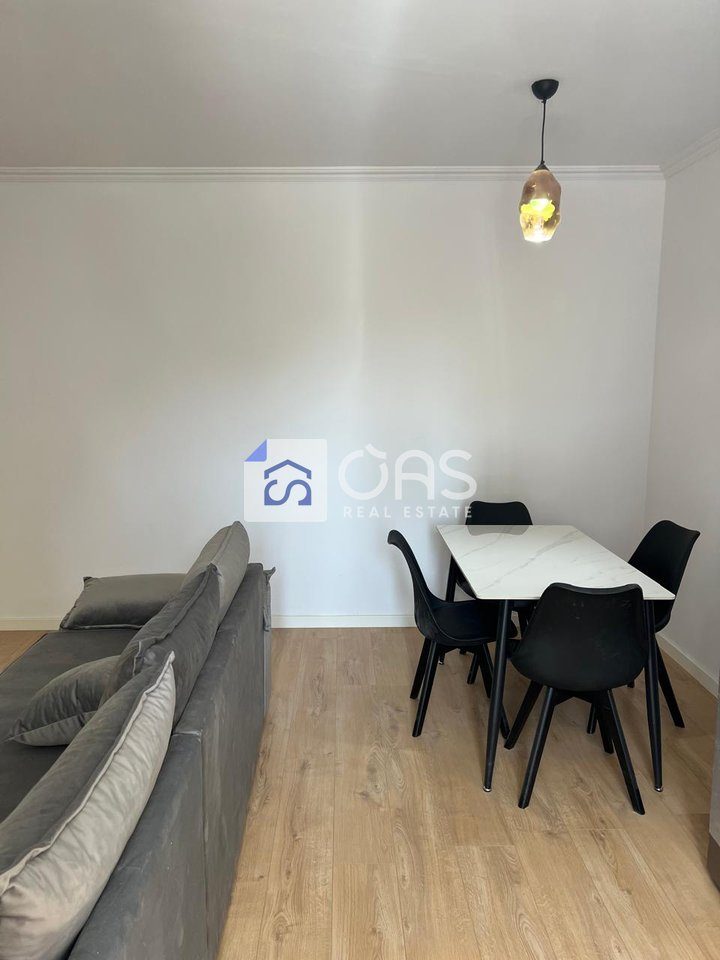 Apartament 2+1 Me Qira në Bulevardi i Ri, Tiranë – 950€ | 90 m²