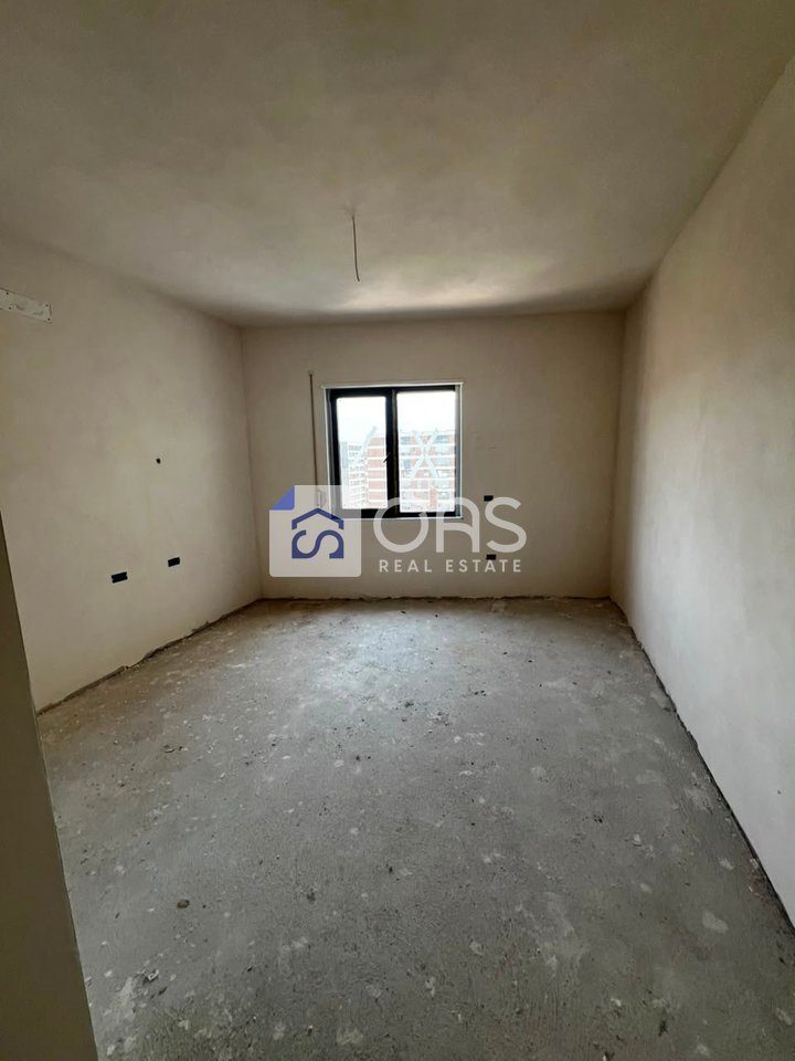 Shitet apartament 2+1 ne Don Bosko. 3