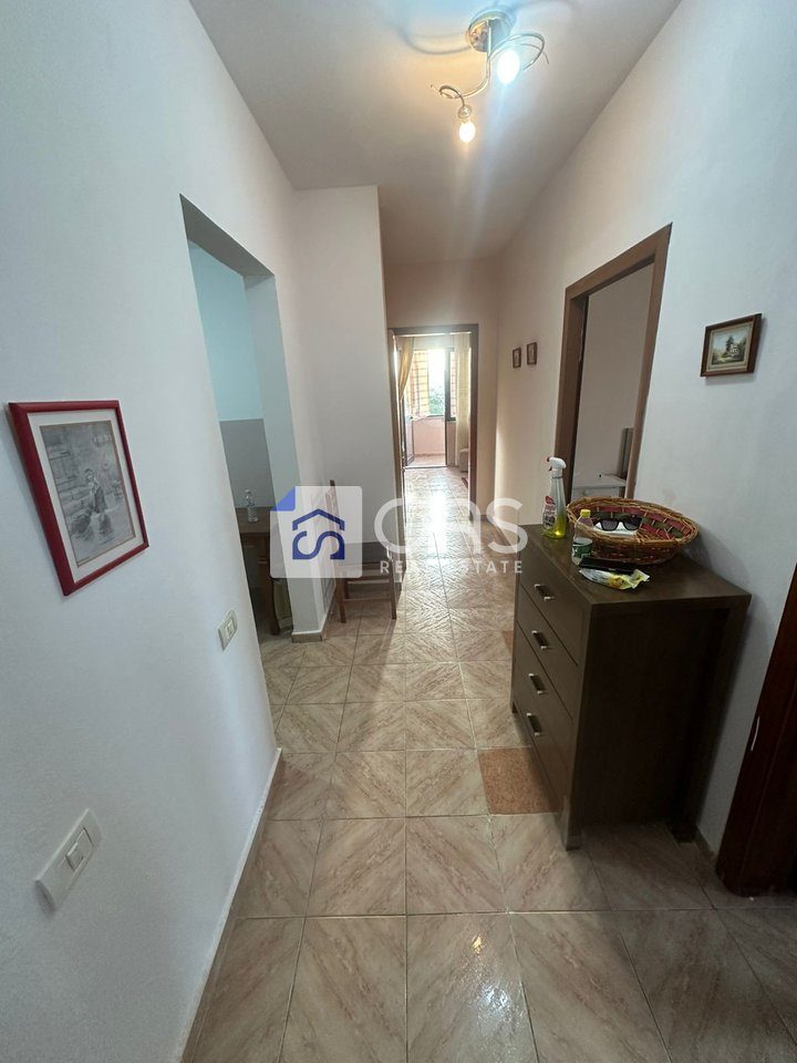 Jepet apartament me qera 1+1 Vasil Shanto 3