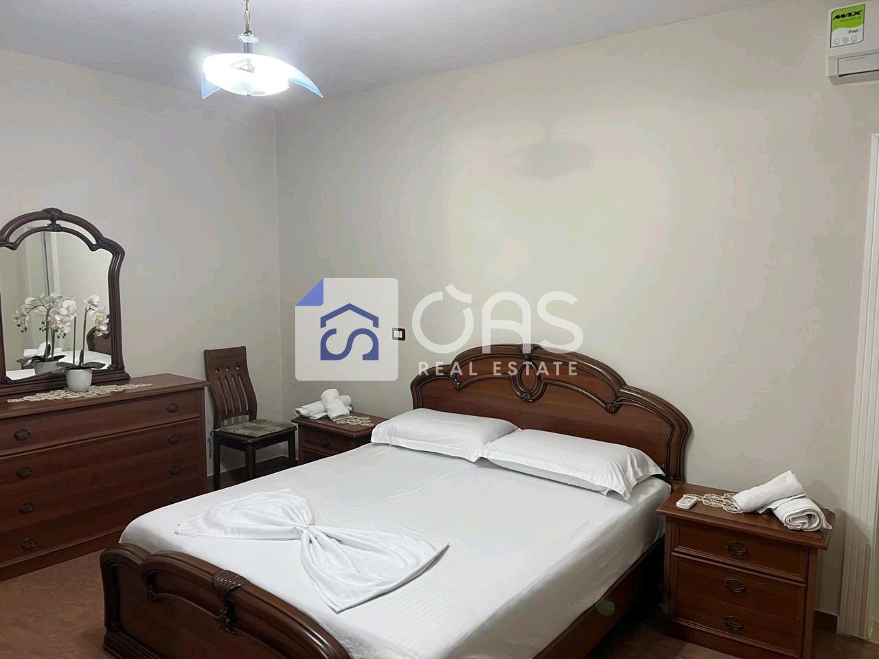 Jepet me qera apartament 2+1 ne Qender 3