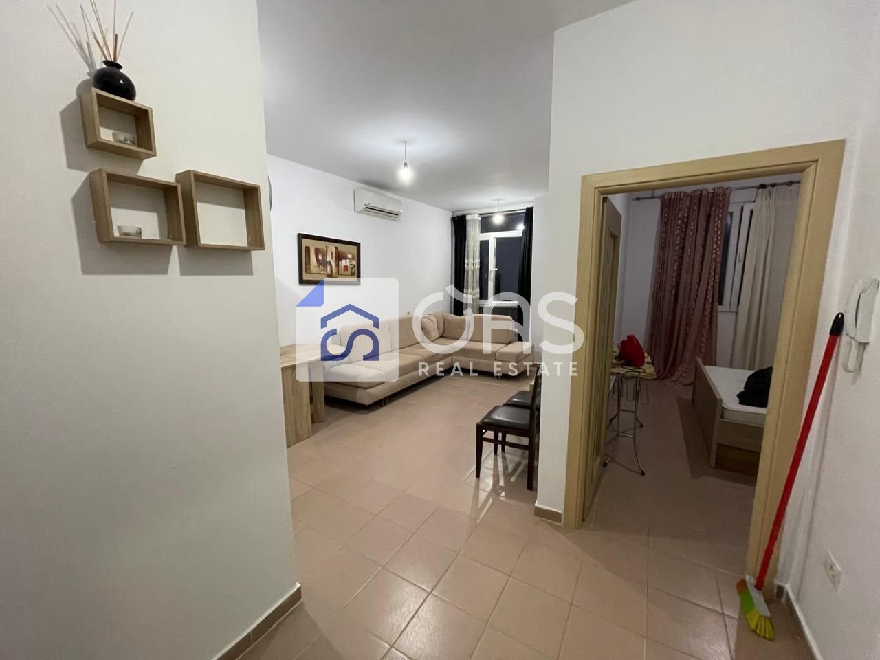 Jepet apartament me qera 1+1 ne Astir 3