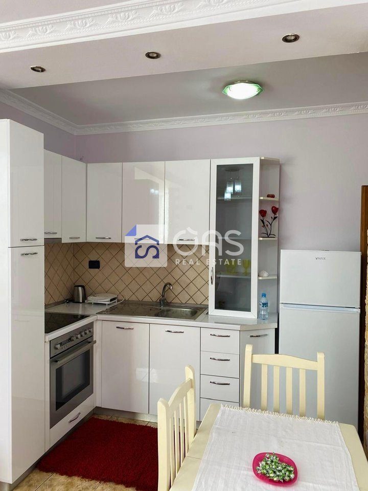 Jepet apartament me qera 2+1 tek Rruga e Kavajes 2
