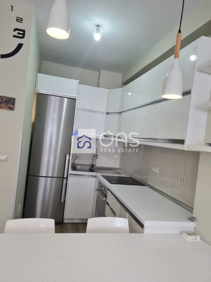 Jepet apartament me qera 1+1 Astir 2