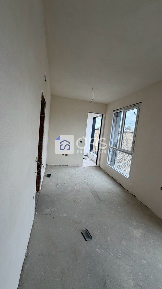 Shitet apartament 1+1 ne Ali Demi 4
