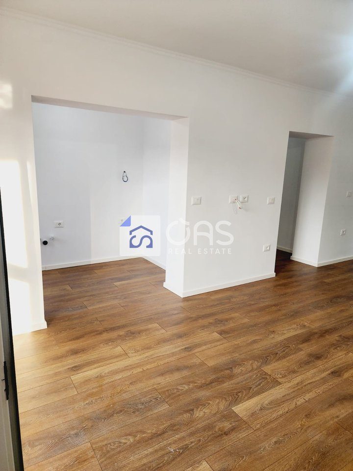 Shitet apartament 2+1 ne Ali Dem 155.000 euro 4