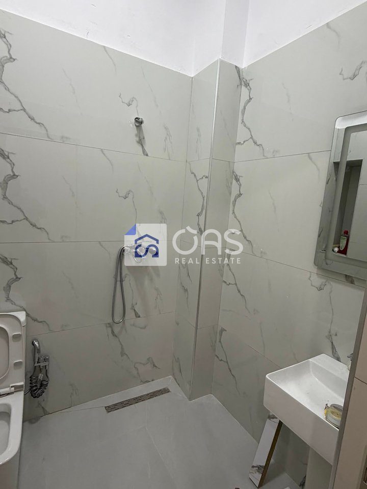 Jepet me qera apartamenti 1+1 kopshti botanik (xhamia) 4